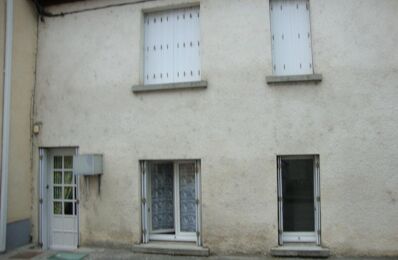 location appartement 452 € CC /mois à proximité de Saint-Michel (16470)