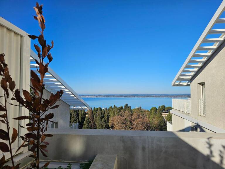 Duplex de 140m2 avec terrasse de 106m2 dans résidence neuve — photo 1