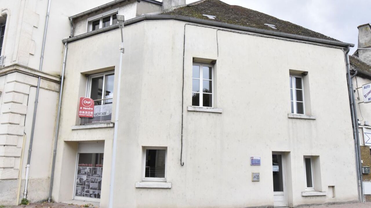 bureau  pièces  m2 à vendre à Cosne-Cours-sur-Loire (58200)