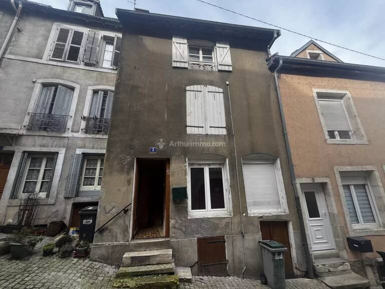 Maison de ville à rénover. — photo 1