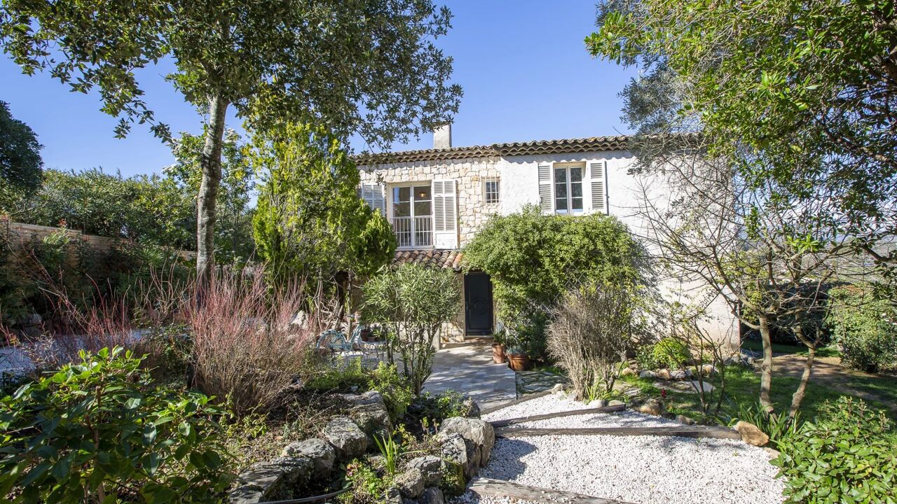 maison 10 pièces 325 m2 à vendre à Valbonne (06560)