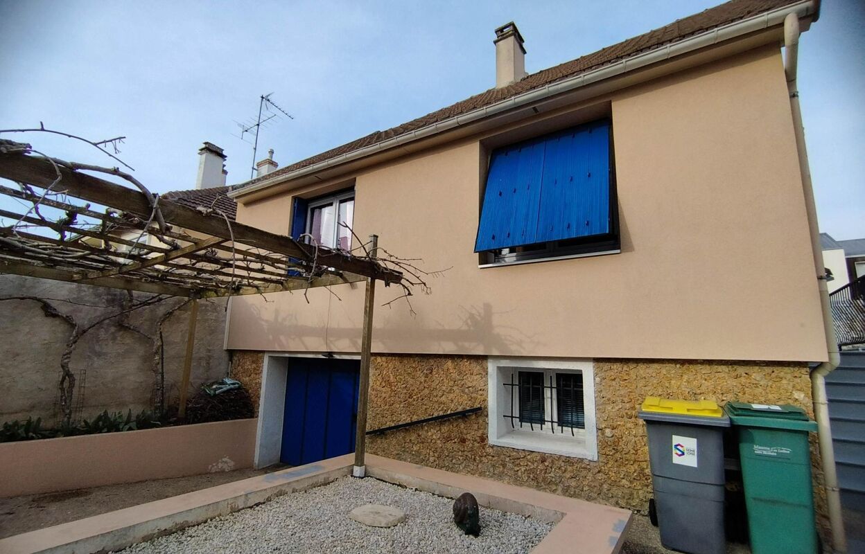 maison 4 pièces 82 m2 à vendre à Mantes-la-Ville (78711)