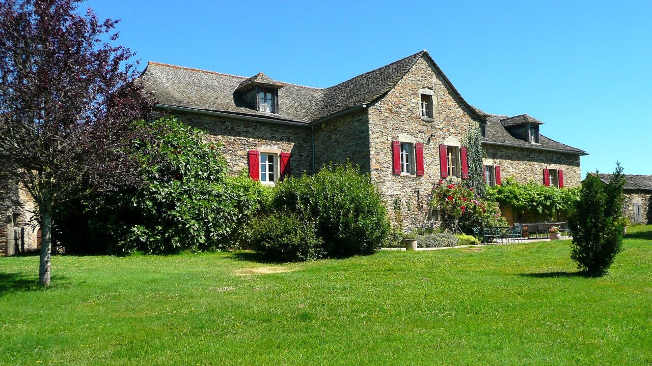maison 11 pièces 431 m2 à vendre à La Salvetat-Peyralès (12440)