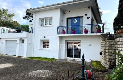 vente maison 695 000 € à proximité de Vensac (33590)