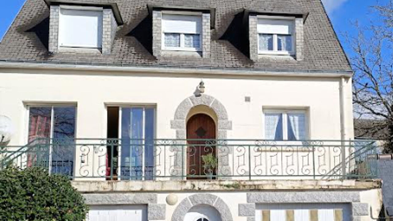 maison 8 pièces 201 m2 à vendre à Châteauneuf-du-Faou (29520)