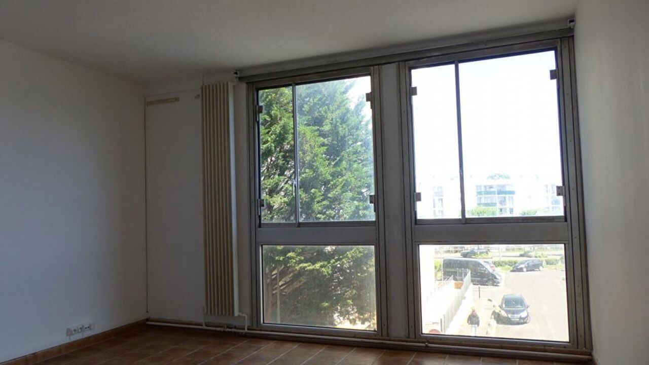 appartement 2 pièces 49 m2 à vendre à Garges-Lès-Gonesse (95140)