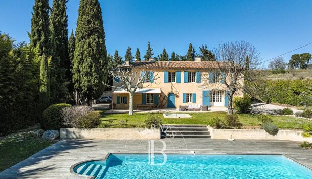 Villa / Maison 10 pièces  à vendre Aix-en-Provence 13100