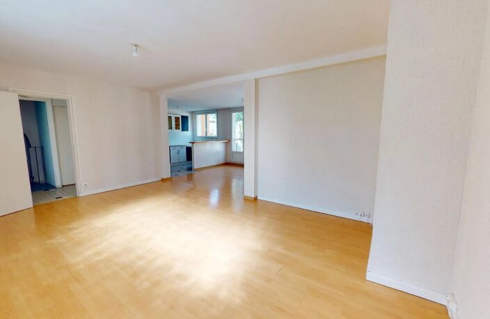 A LOUER - Appartement 5 pièces CHARTRES Secteur CHANZY avec studio indépendant — photo 5