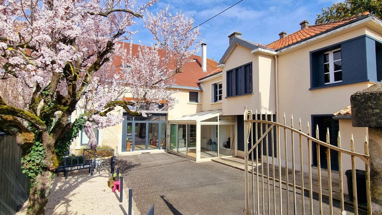 maison 11 pièces 324 m2 à vendre à Bonneuil-Matours (86210)