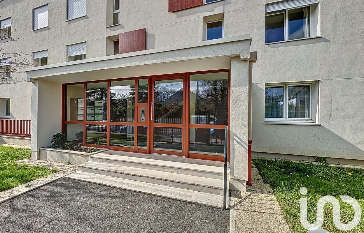 appartement 3 pièces 63 m2 à vendre à Saint-Michel-sur-Orge (91240)
