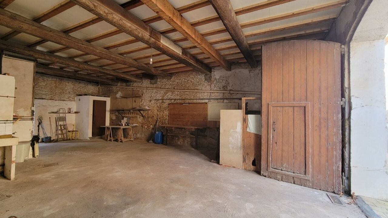 maison 8 pièces 209 m2 à vendre à Creissan (34370)