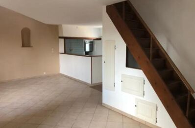 location appartement 480 € CC /mois à proximité de Saint-Paul-Trois-Châteaux (26130)
