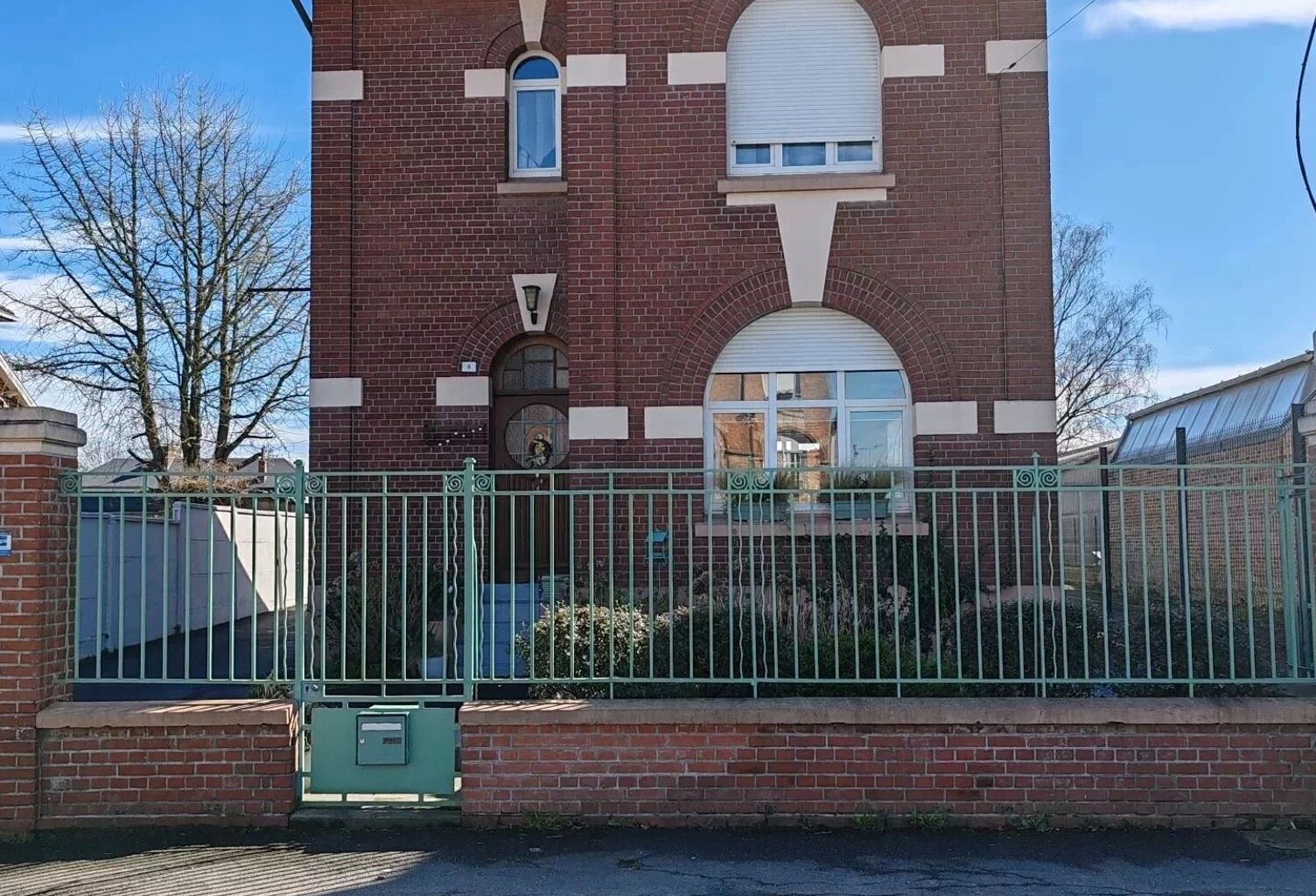 GLAGEON — photo 1