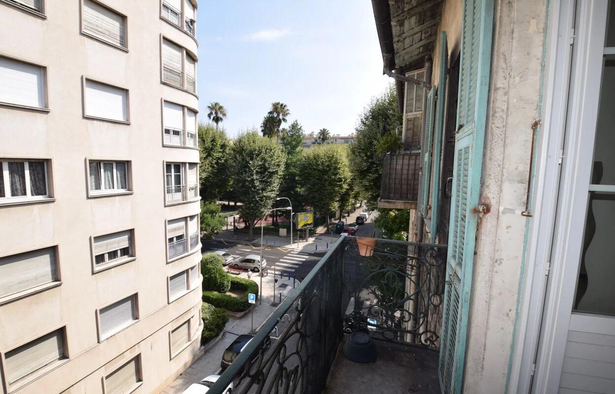 appartement 2 pièces 47 m2 à louer à Nice (06300)
