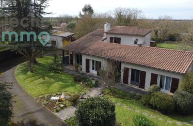 vente maison 238 000 € à proximité de Saint-Sauvant (86600)