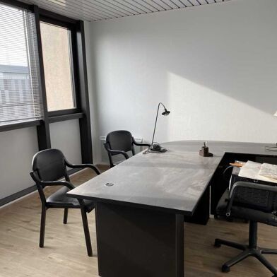 Bureau 160 m²