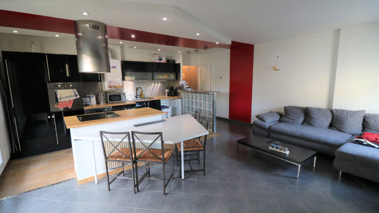 appartement 3 pièces 66 m2 à vendre à Décines-Charpieu (69150)