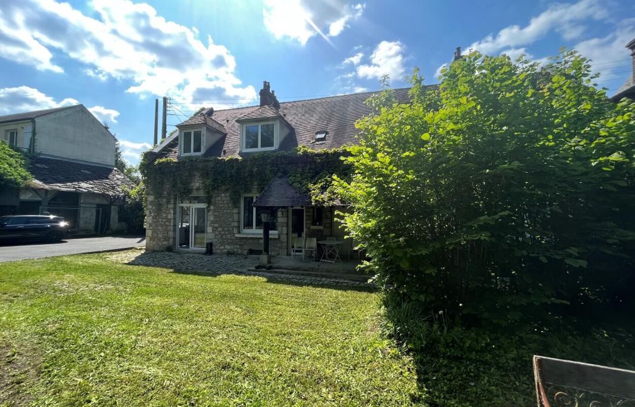 maison 7 pièces 230 m2 à vendre à Clermont (60600)