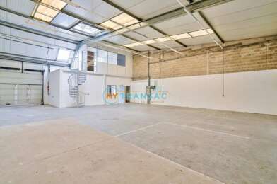 Local industriel  2200 €