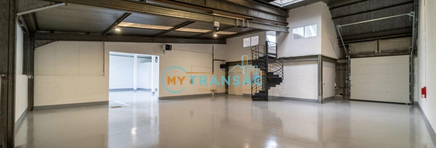 Local industriel  377 m² à louer à Évry-Courcouronnes (91000)