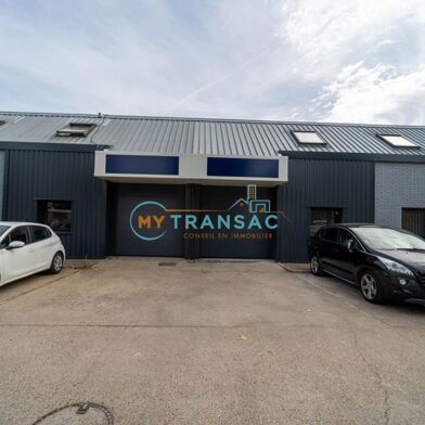 Local industriel  2100 €