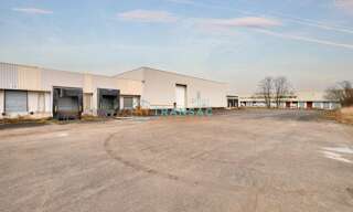 Local industriel  5391 m² à louer à Croissy-Beaubourg (77183)