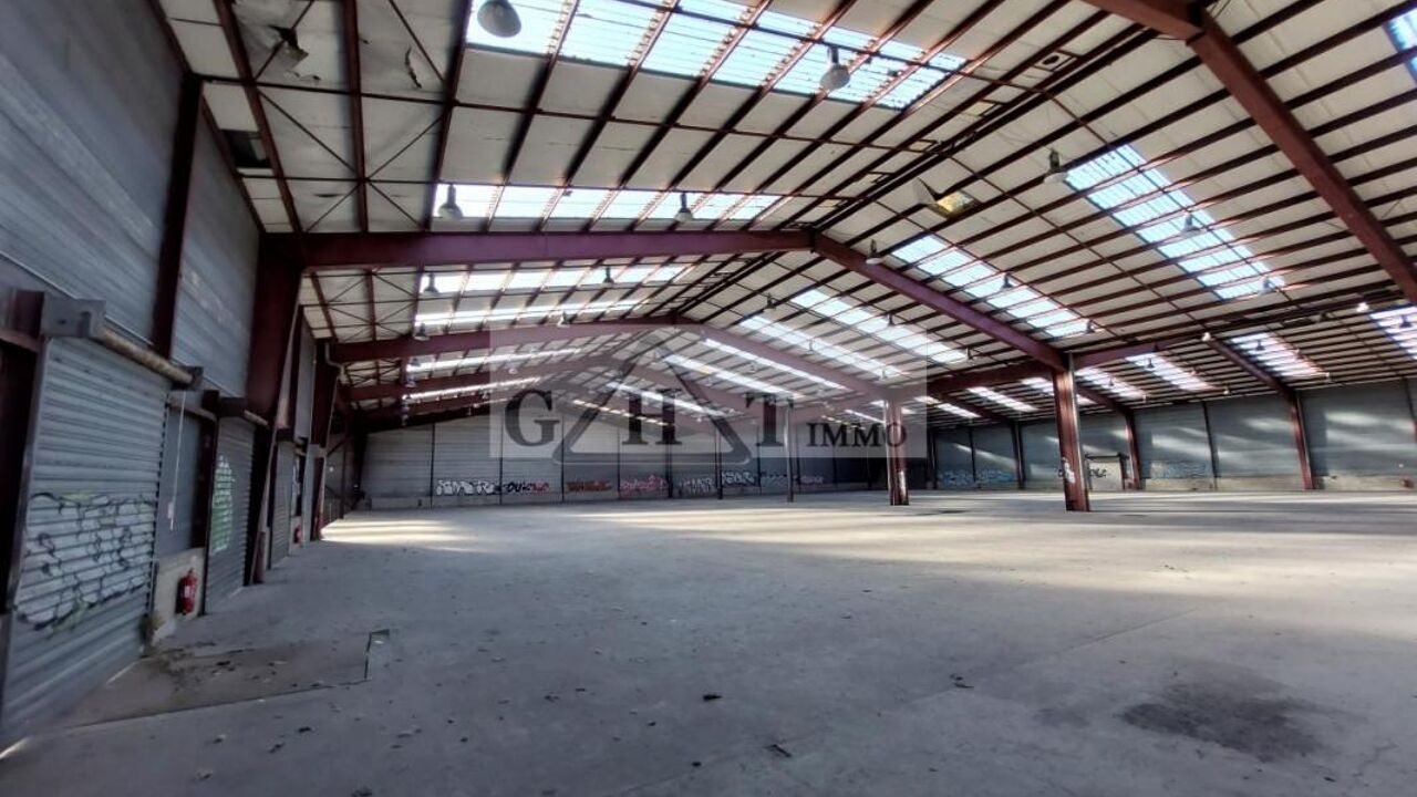 local industriel  pièces 5100 m2 à vendre à Provins (77160)