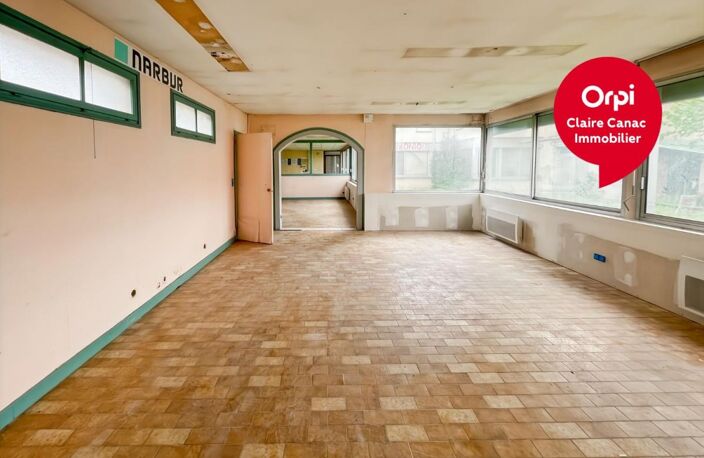 À louer - locaux de 160 m² à Castres — photo 4