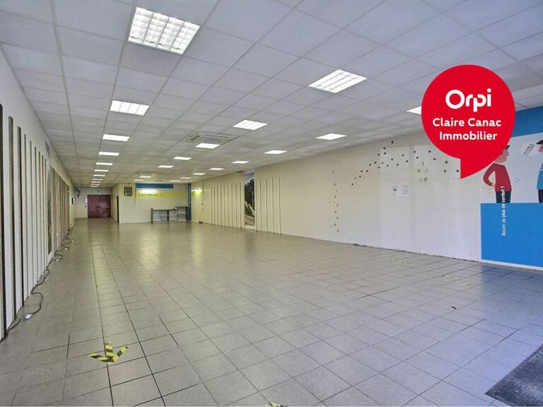 LOCAL COMMERCIAL — photo 1