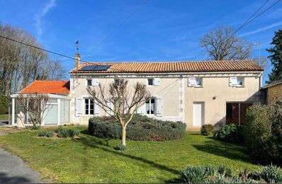 vente maison 199 000 € à proximité de Mairé-Levescault (79190)