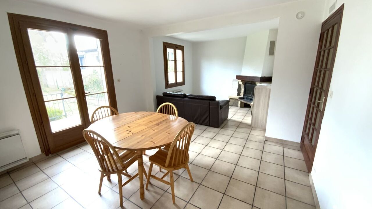 maison 4 pièces 90 m2 à vendre à Saint-Pierre-Lès-Nemours (77140)