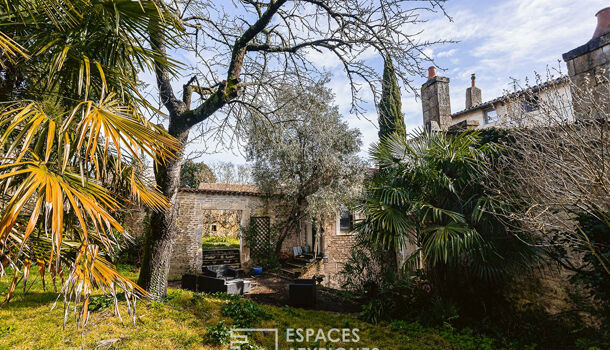 Villa / Maison 12 pièces  à vendre Niort 79000