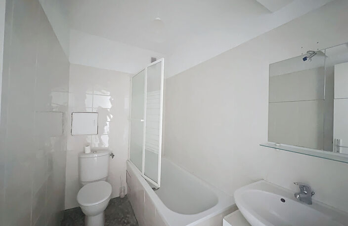 Studio 32 m2 LaVarenne Saint Hilaire — photo 5
