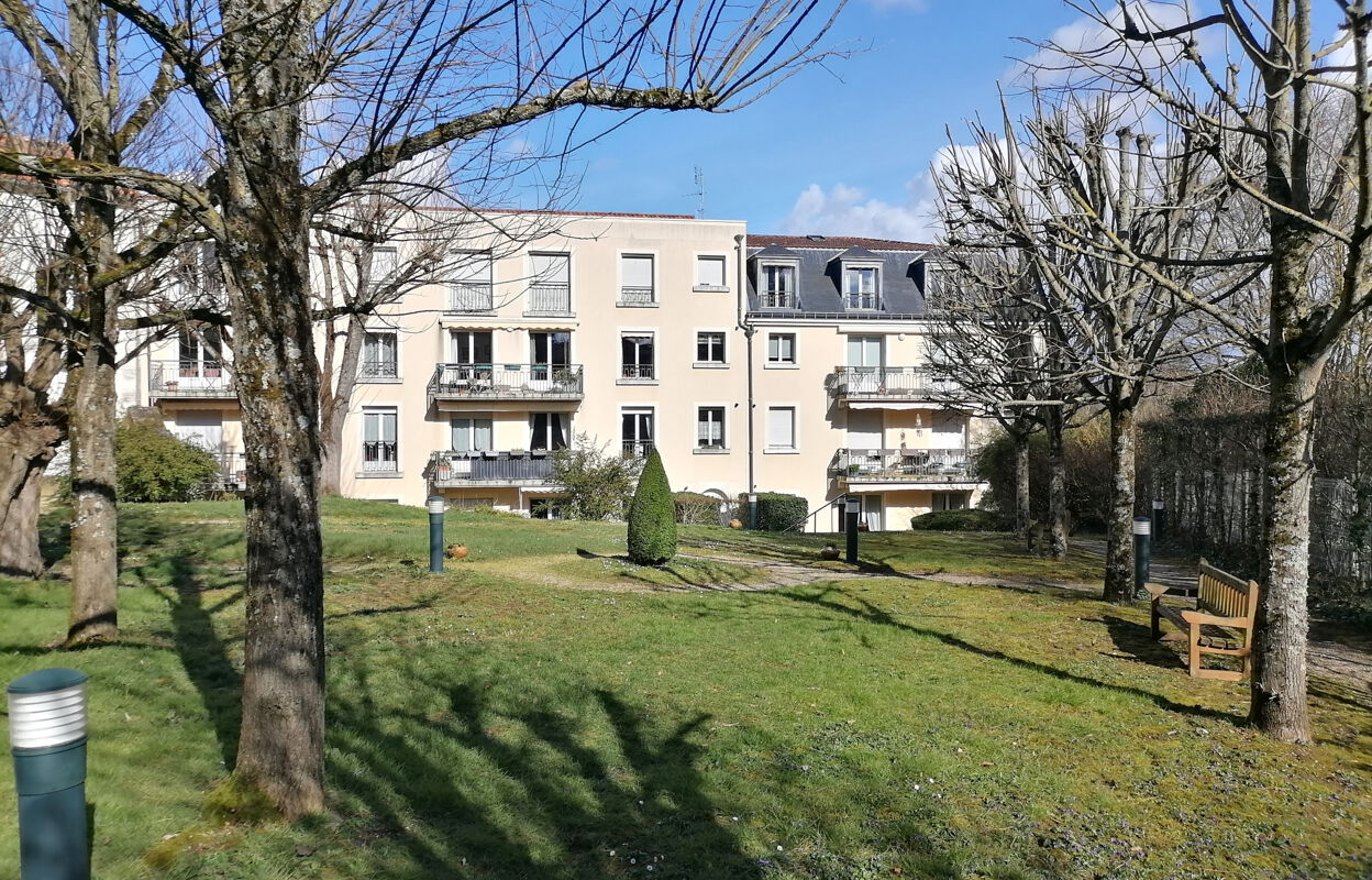 appartement 2 pièces 50 m2 à vendre à Poitiers (86000)