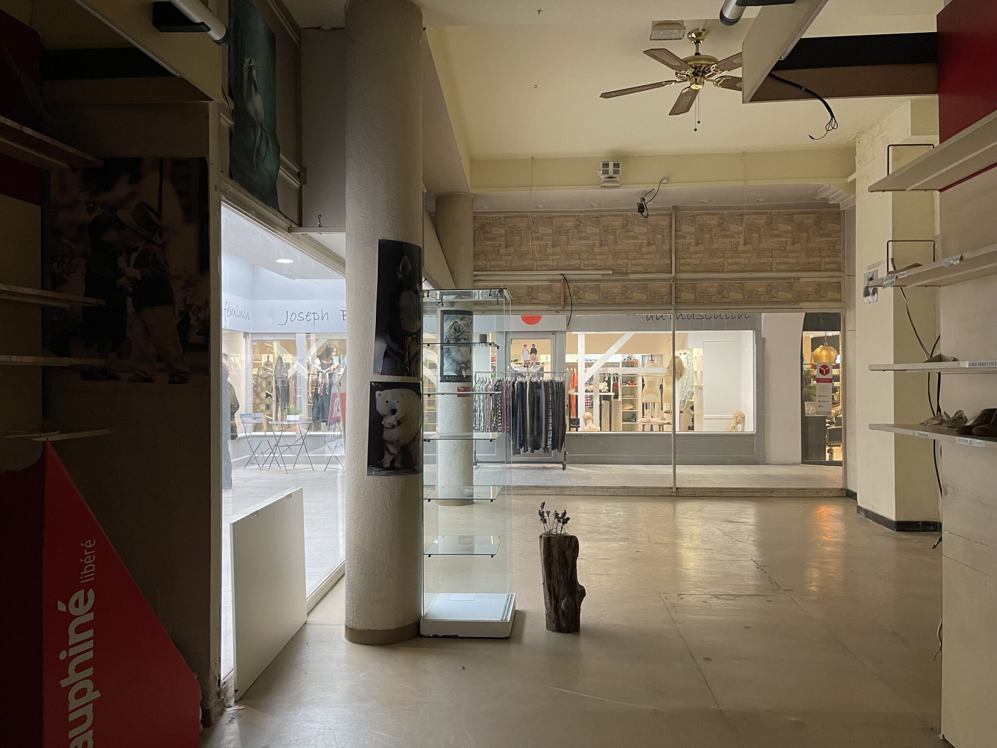 Local commercial  à louer Aubenas 07200