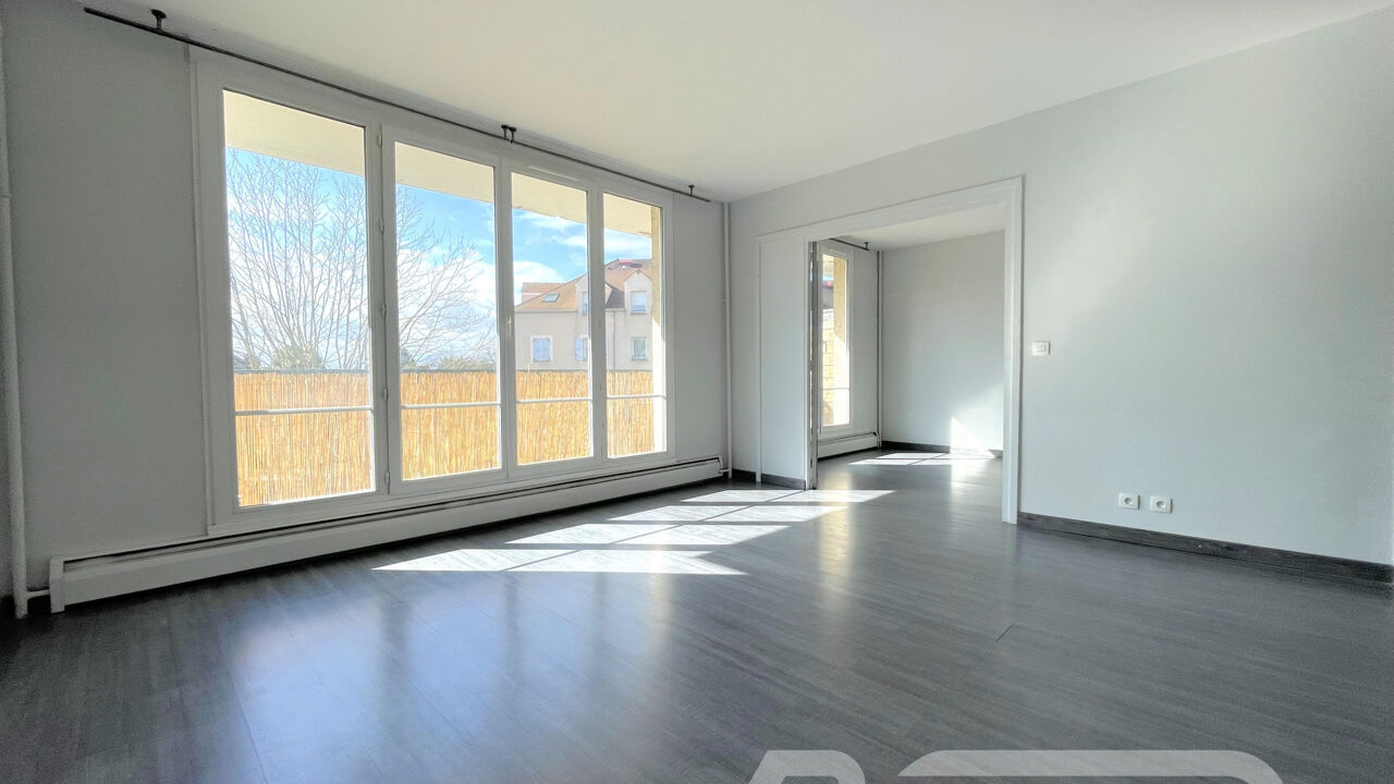 appartement 4 pièces 69 m2 à vendre à Neauphle-le-Château (78640)