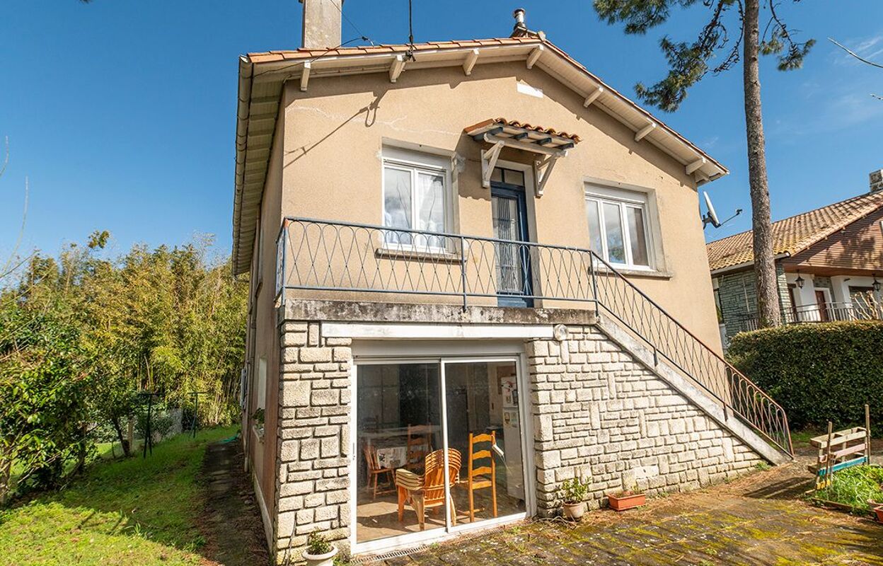 maison 7 pièces 135 m2 à vendre à La Tremblade (17390)