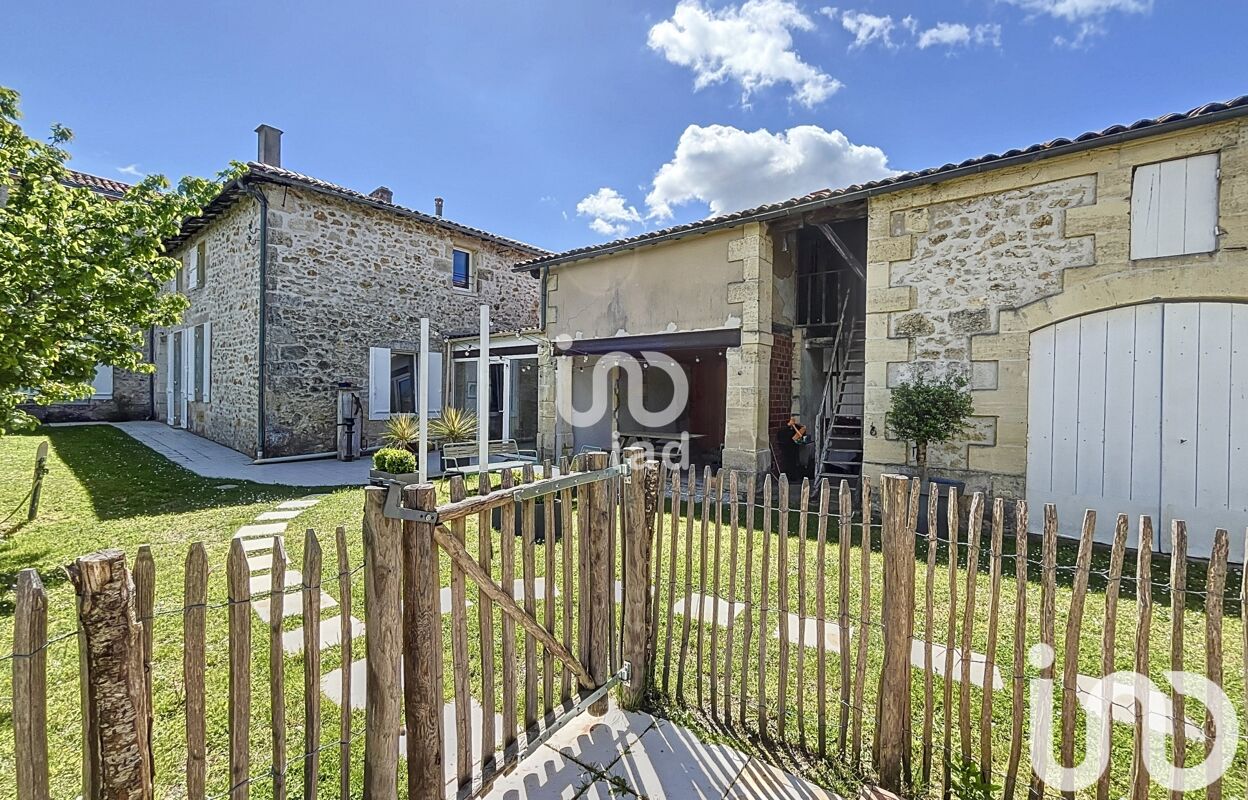 maison 10 pièces 320 m2 à vendre à Saint-Yzans-de-Médoc (33340)
