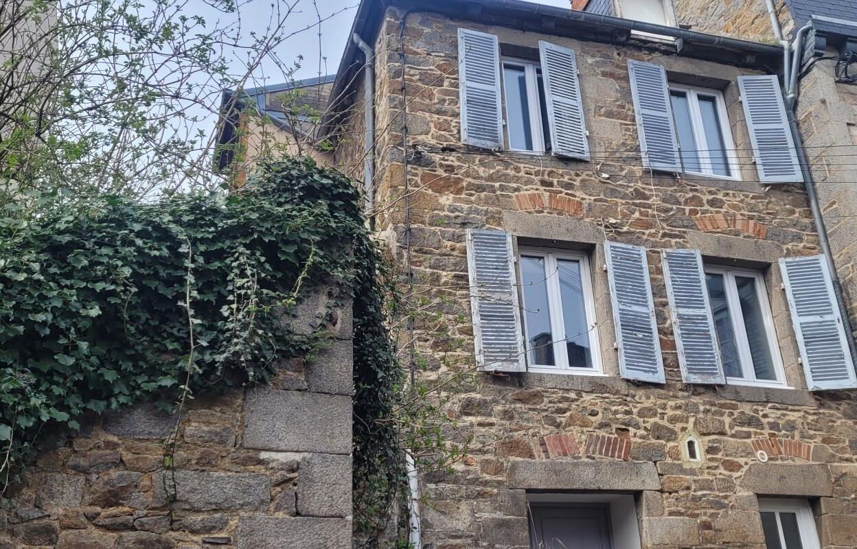 immeuble  pièces 174 m2 à vendre à Saint-Brieuc (22000)