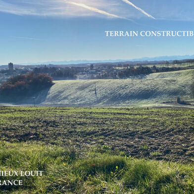 Terrain 2700 m²