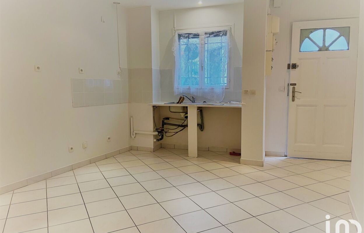 appartement 2 pièces 32 m2 à vendre à Corbeil-Essonnes (91100)