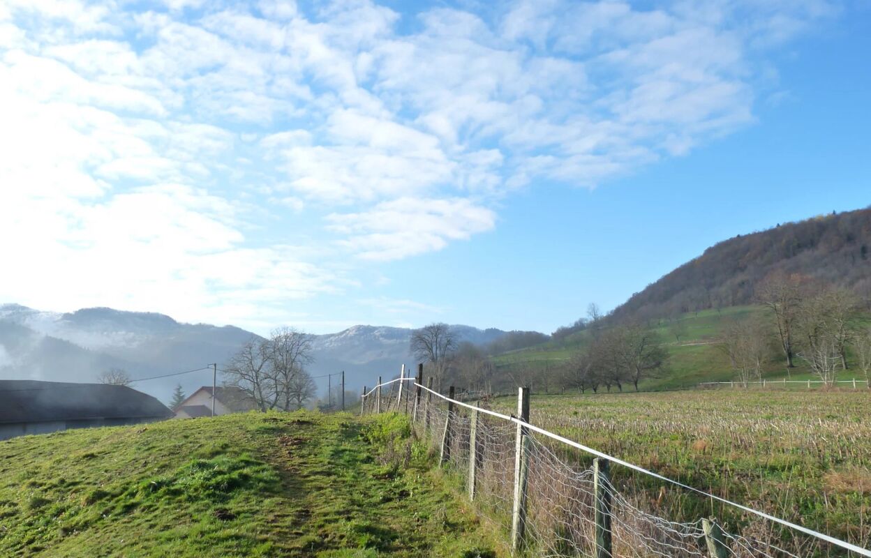 terrain  pièces 909 m2 à vendre à Saint-Geoire-en-Valdaine (38620)