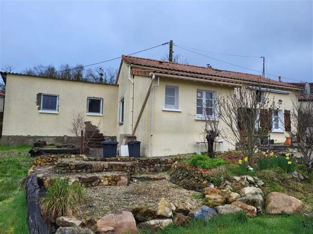 Maison de hameau avec jardin à Moussac dans la Vienne — photo du bien