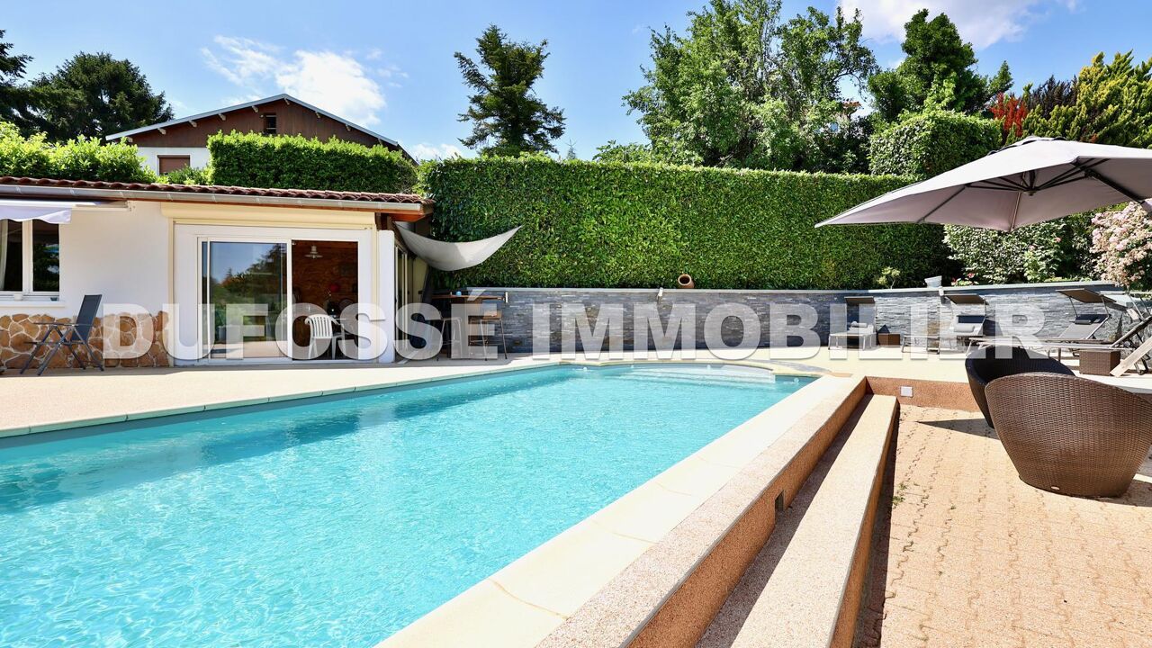 maison 8 pièces 200 m2 à vendre à Collonges-Au-Mont-d'Or (69660)