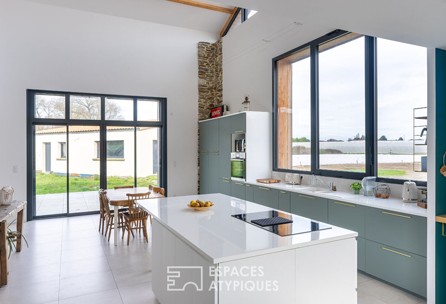 Jolie grange rénovée, 3 chambres. — photo 1
