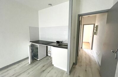 location appartement 281 € CC /mois à proximité de La Terrasse-sur-Dorlay (42740)