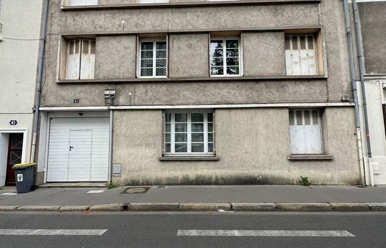 immeuble  pièces 250 m2 à vendre à Tours (37000)