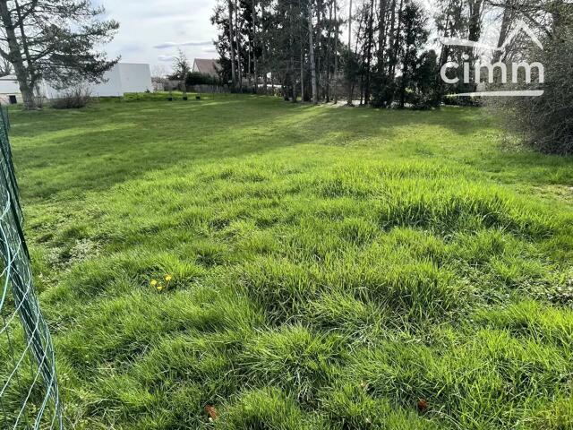 Terrain proposé à Bressolles