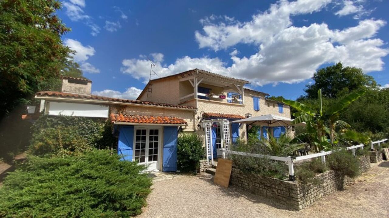 maison 10 pièces 370 m2 à vendre à Verteuil-sur-Charente (16510)