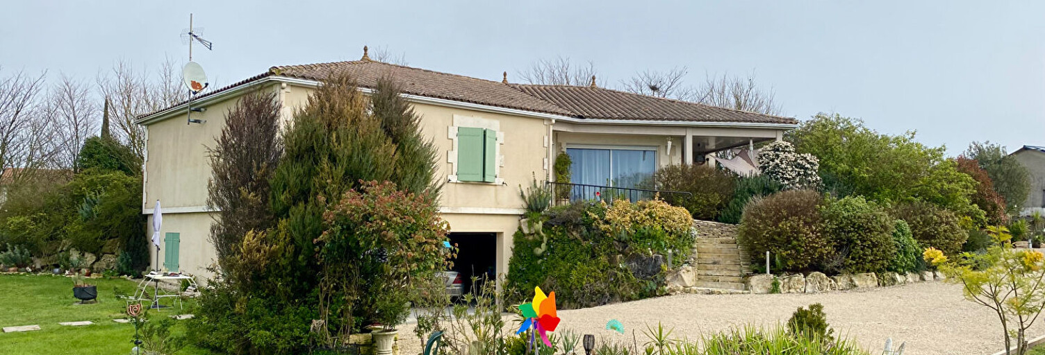 Maison 5 Pièces 128 m² à vendre à Jarnac-Champagne (17520)